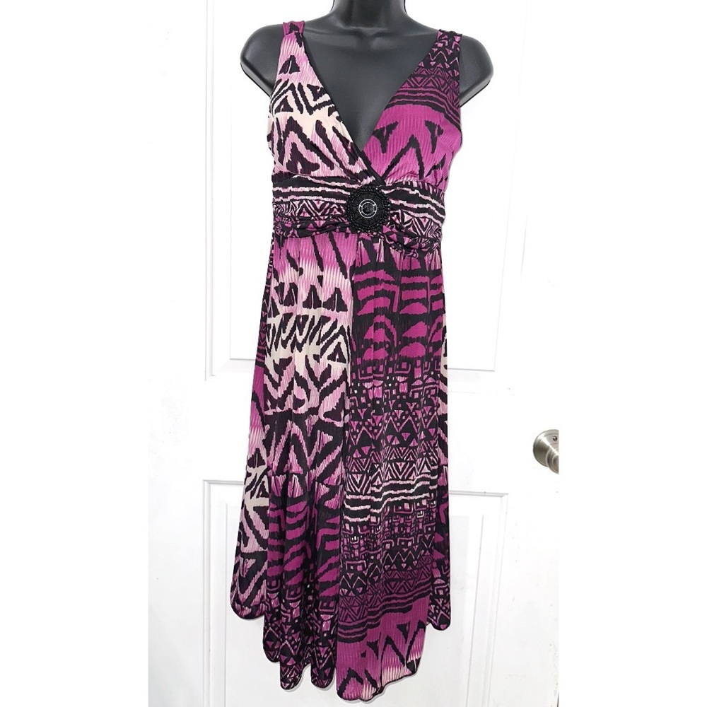 Jessica Taylor NYC Vibrant Printed dress w/ V neckline
